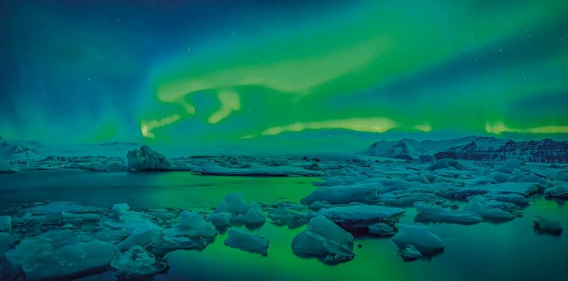 Isländische Naturelemente und Lichtspiele - Gletscherlagune Jökulsarlon