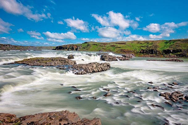 Islands Sommer entspannt genießen - Urridafoss
