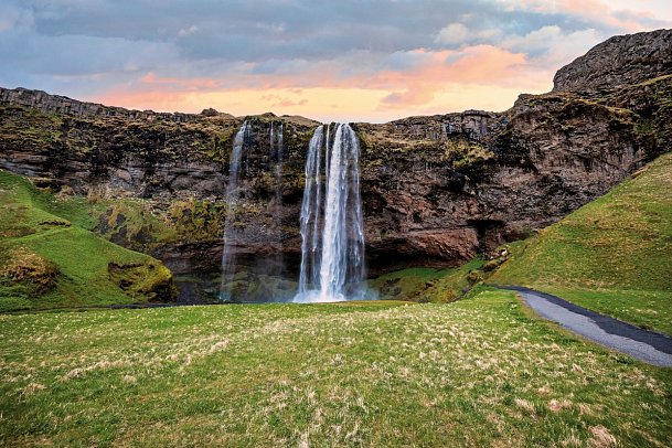 Island - ein Land zum Träumen - Seljalandsfoss