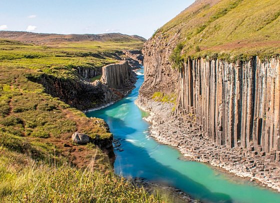 Islands Naturwunder mit dem E-Auto - Studlagil Canyon