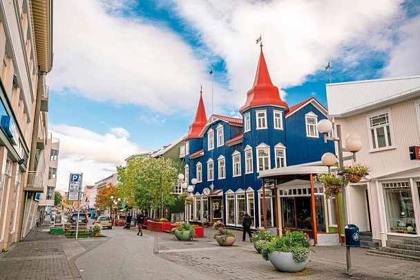 Islands Naturwunder mit dem E-Auto - Akureyri