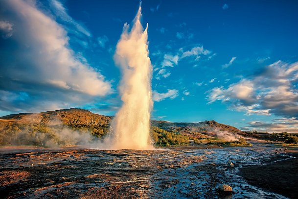 Islands Naturwunder mit dem E-Auto - Strokkur Geysir