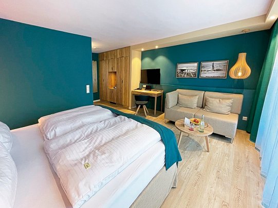 Ferien- und Freizeitpark Weissenhäuser Strand - Strandhotel - Wohnbeispiel Doppelzimmer Premium (Zimmercodierungen DM1 & DC3)