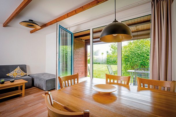 Ostsee Resort Damp - Ferienhäuser Asgard - Wohnbeispiel Blockhaus (Zimmercodierungen BB1 & BB5)