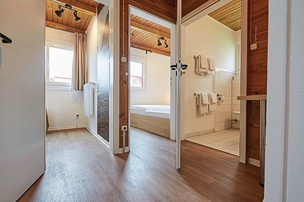 Ostsee Resort Damp - Ferienhäuser Asgard - Wohnbeispiel Blockhaus (Zimmercodierungen BB1 & BB5)