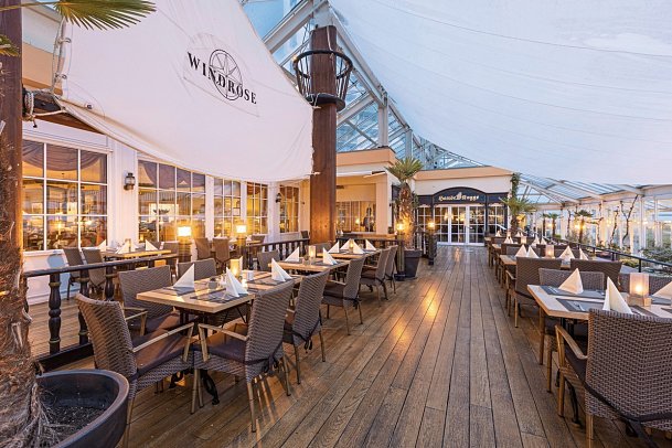 IFA Fehmarn Hotel & Ferien Centrum - Hotel - Restaurant Windrose