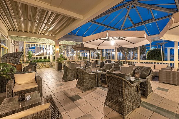 IFA Fehmarn Hotel & Ferien Centrum - Hotel - Bar Fischerkate