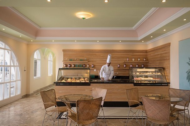 Canvas by Mitsis Family Village