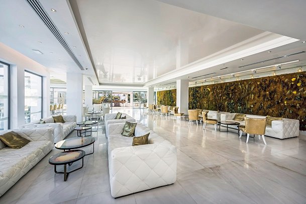 Diamond Deluxe Hotel & Spa