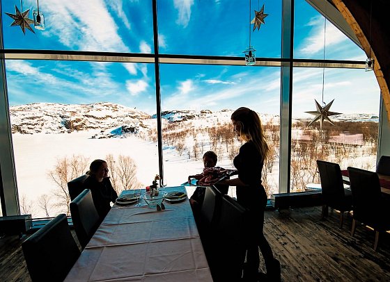 Kirkenes Snowhotel