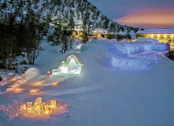 Kirkenes Snowhotel