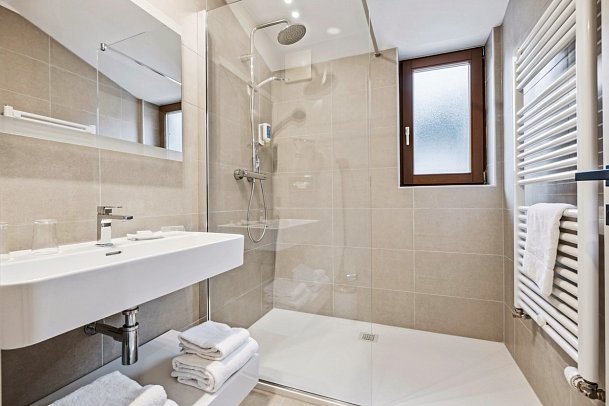 Aldiana Club Schlanitzen Alm - Beispiel Bad Doppelzimmer Superior Turm (Zimmercodierung DSD)