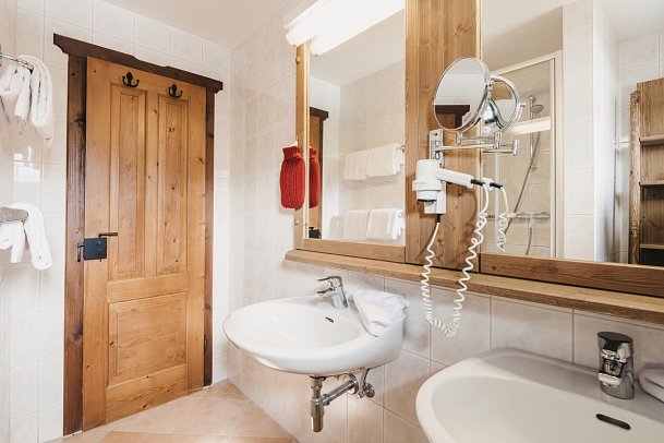 Naturel Hoteldorf SCHÖNLEITN - Wohnbeispiel Appartement Felsenfest (Zimmercodierung OF1)