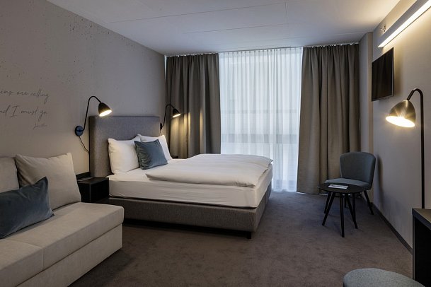 Arena Franz Ferdinand Nassfeld - Wohnbeispiel Doppelzimmer Komfort Typ L Schlafsofa (Zimmercodierung DF1)