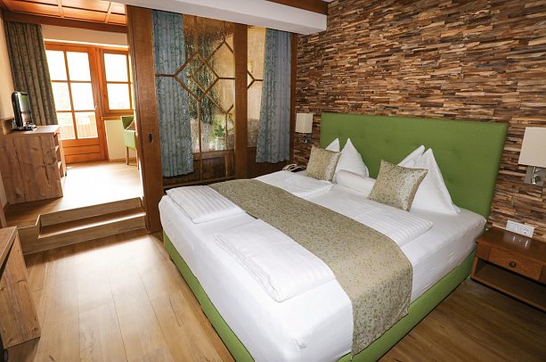 Ferienhotel Kolmhof - Wohnbeispiel Panoramasuite Maibrunn (Zimmercodierung WB1)