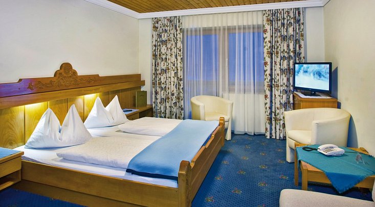 Familienhotel Berghof - Wohnbeispiel Doppelzimmer Superior Typ A (Zimmercodierung DS1)