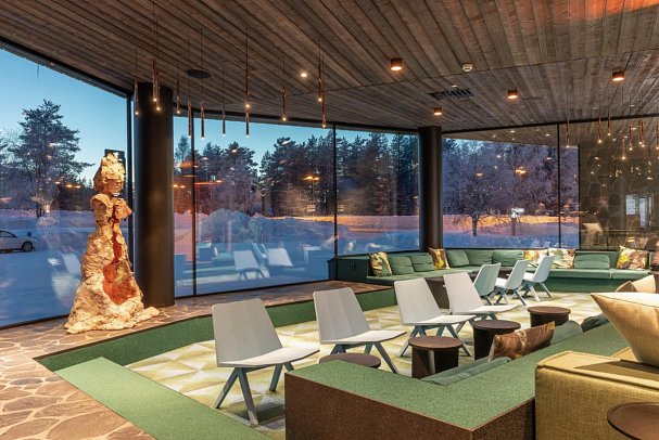 Levi Hotel Spa - Rezeption Lounge