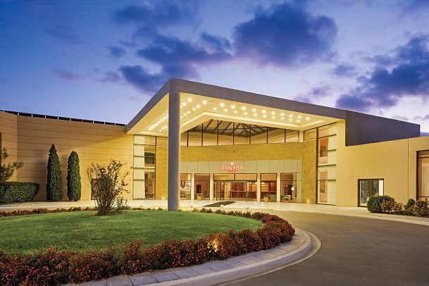 Ramada Plaza by Wyndham Thraki