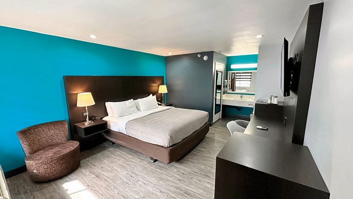 Quality Inn Near Hollywood Walk of Fame - Wohnbeispiel Standard 1 King Bed (Zimmercodierung UG2)