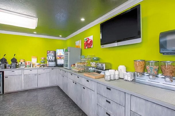 Quality Inn Near Hollywood Walk of Fame