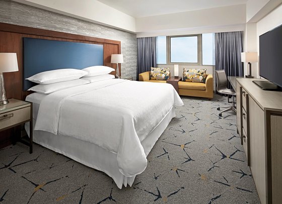 Sheraton Gateway Los Angeles Hotel - Wohnbeispiel Traditional King Bed (Zimmercodierung UG2)