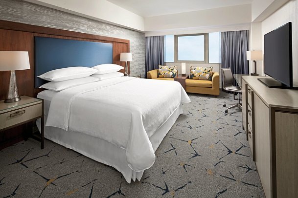 Sheraton Gateway Los Angeles Hotel - Wohnbeispiel Traditional King Bed (Zimmercodierung UG2)