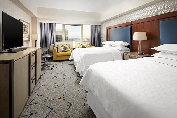 Sheraton Gateway Los Angeles Hotel - Wohnbeispiel Traditional 2 Queen Beds (Zimmercodierung UG1)