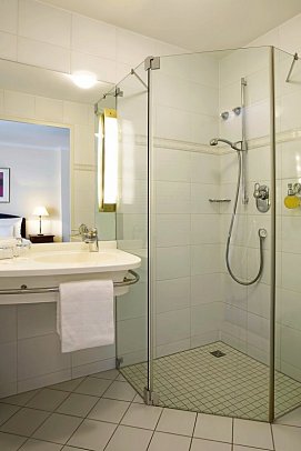 Victor's Residenz-Hotel Leipzig - Wohnbeispiel Doppelzimmer Standard (Zimmercodierungen DG1, DP1, DX3 & DX4)