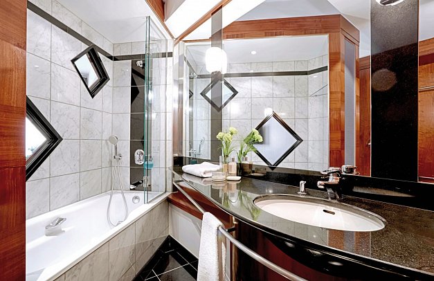 Seaside Park Hotel - Beispiel Bad (Zimmercodierungen DB1 & EB1)