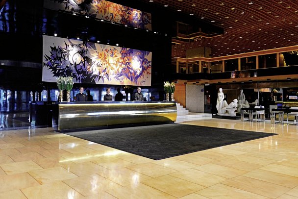 Altis Grand Hotel - Lobby/Rezeption