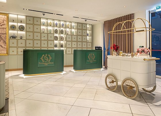 The Emerald House Lisbon, Curio Collection by Hilton