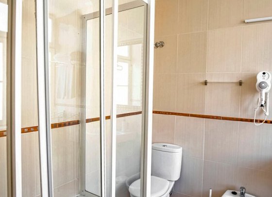 Grande Pensão Alcobia - Wohnbeispiel Doppelzimmer (Zimmercodierung DB1)