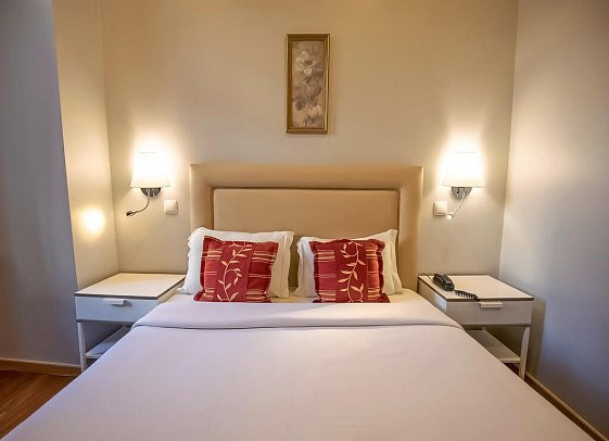 Grande Pensão Alcobia - Wohnbeispiel Doppelzimmer (Zimmercodierung DB1)