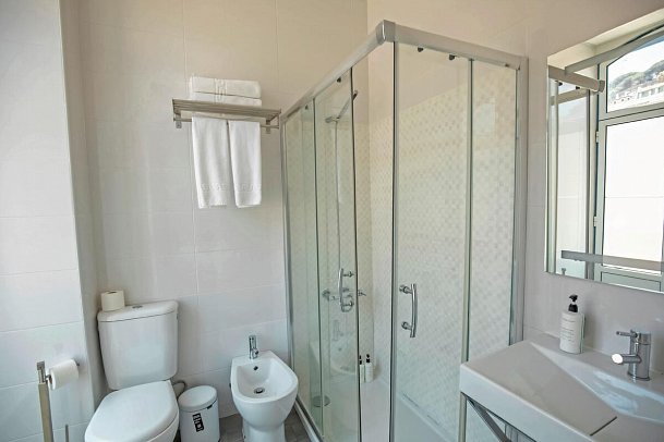 Grande Pensão Alcobia - Wohnbeispiel Doppelzimmer (Zimmercodierung DB1)