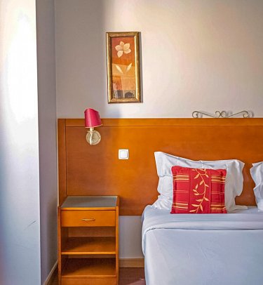 Grande Pensão Alcobia - Wohnbeispiel Doppelzimmer (Zimmercodierung DB1)