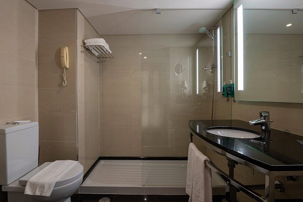 Vila Galé Cascais - Beispiel Bad (Zimmercodierung DBM)