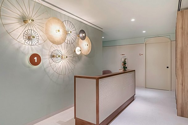 Luster Hotel
