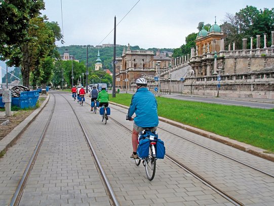 Passau-Budapest-Passau mit der MS Primadonna - Radfahrer in Budapest