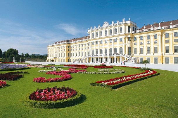 MS SE-Manon - Entlang der Donau bis Wien - Schloss Schönbrunn