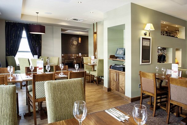 Premier Inn Croydon Town Centre