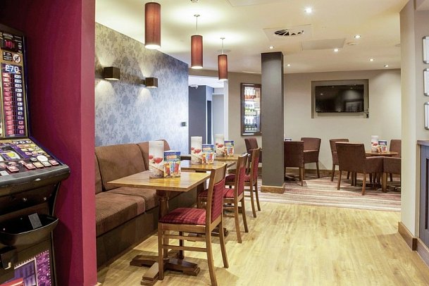 Premier Inn Croydon Town Centre