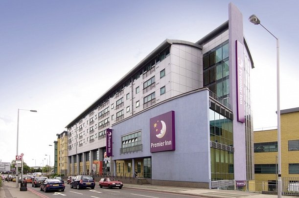 Premier Inn Wimbledon South