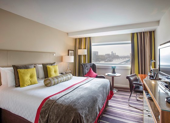 The Tower Hotel by Thistle - Wohnbeispiel Doppelzimmer Bridge/River Blick (Zimmercodierung DS1)