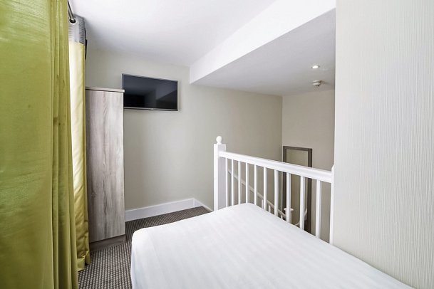 Phoenix Hotel - Wohnbeispiel Einzelzimmer (Zimmercodierung EB1)