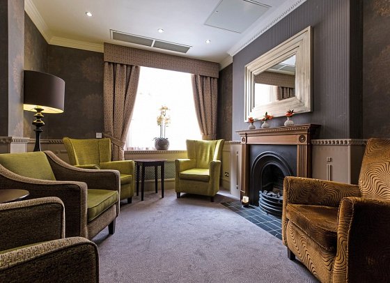Phoenix Hotel