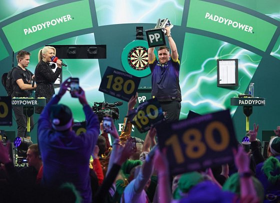 Crowne Plaza London Kings Cross - inkl. Darts WM Tickets