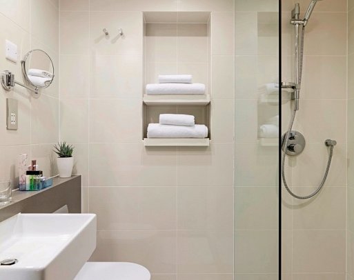 H10 London Waterloo - Wohnbeispiel Doppelzimmer City View (Zimmercodierung DB2)