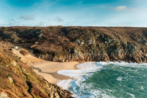 Bezauberndes Südengland - Strand bei Porthcurno