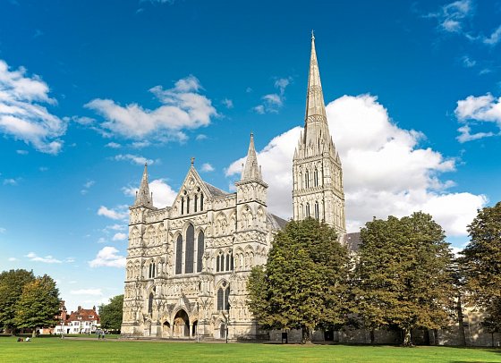 Südengland entspannt genießen - Salisbury Kathedrale