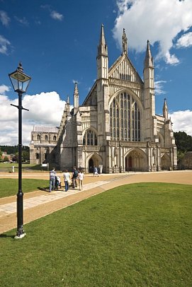 Südengland entspannt genießen - Winchester Cathedral